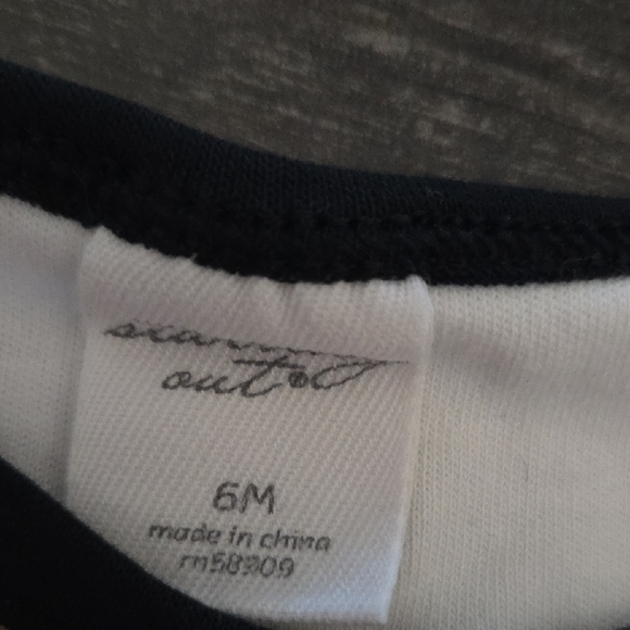 Baby Outfit with Ladybug Design (6 Month) - Picture 2 of 5